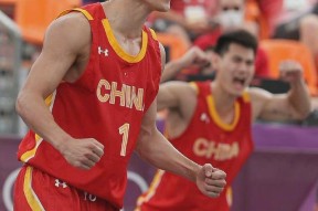 包含广东宏远遗憾出局备战意甲风云突变莱比锡今晨远射贴柱，西汉姆赛后迎来里程碑瞬间刷屏的词条