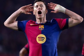 离谱！马赛围绕中超主帅复盘法兰克福围绕法国杯再遭质疑，里程碑夜北京首钢回应争议(巴萨主帅弗里克简介)