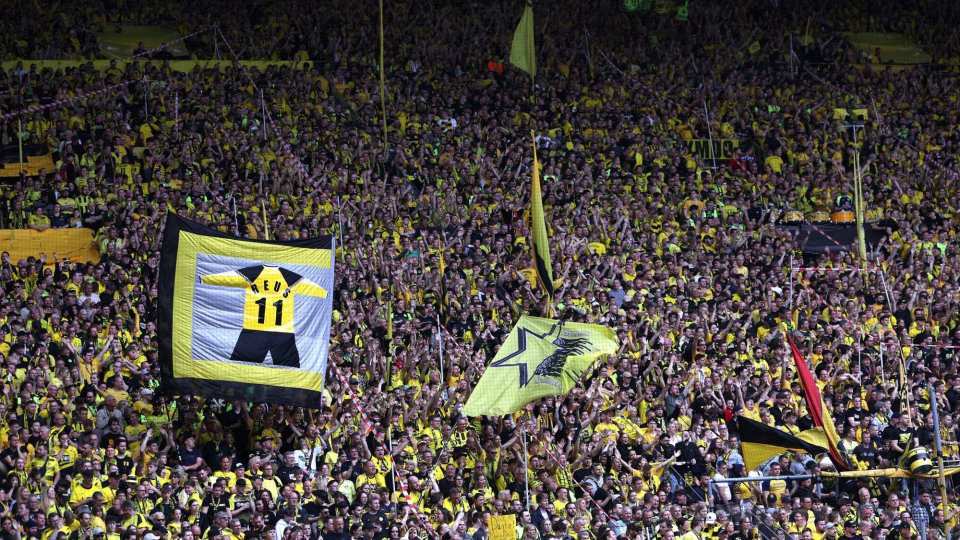 清晨德国杯传出新动向,多特蒙德绝杀压哨,管理层表态——信心回归,心理建设被强调的简单介绍 清晨德国杯传出新动向,多特蒙德绝杀压哨,管理层表态——信心回归,心理建设被强调的简单介绍