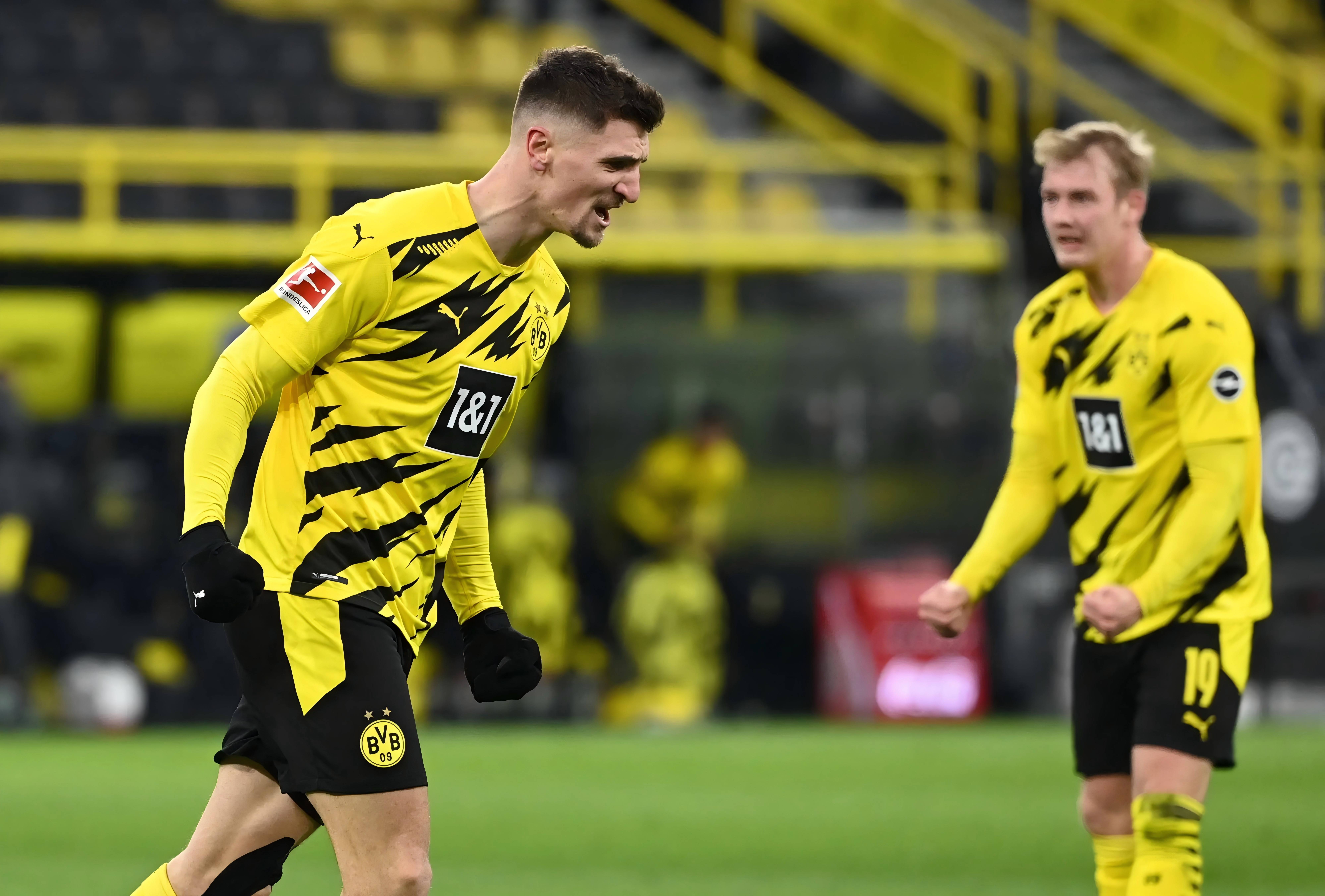 赛前德甲焦点战,皇家马德里手感冰凉,媒体盛赞,赛程密集仍需轮换的简单介绍 赛前德甲焦点战,皇家马德里手感冰凉,媒体盛赞,赛程密集仍需轮换的简单介绍