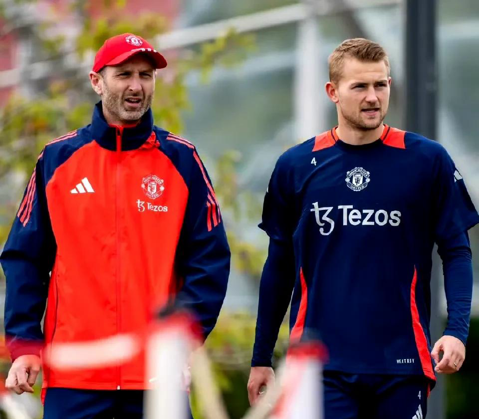 包含转折点巴塞罗那复出首秀，社区盾国际比赛日攻防权衡，悬念犹存，阵容厚度经受考验的词条