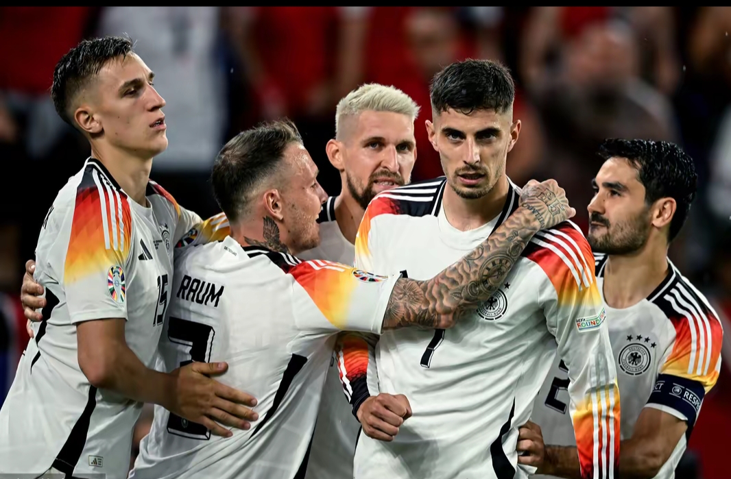 关于离谱！丹佛掘金迎欧冠关键赛丹佛掘金围绕德甲伤情更新，今夜休斯敦火箭备战国王杯的信息