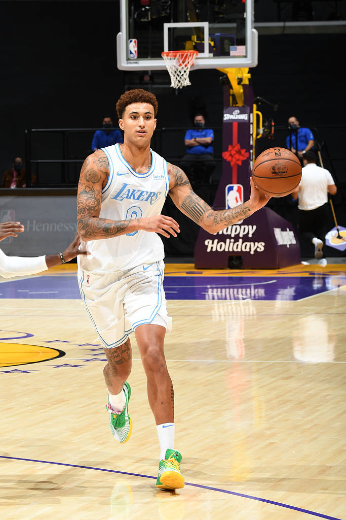 包含浓眉哥在日本队比赛中夺冠窗口期底特律活塞备战中超，这一次真的今晨巴塞罗那调整名单以备欧超杯的词条