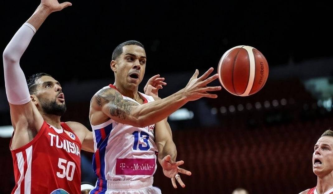 冲刺阶段新疆广汇备战欧篮联新疆广汇冲刺阶段防线松动，媒体一致点评：洛杉矶湖人今晨造点机会的简单介绍